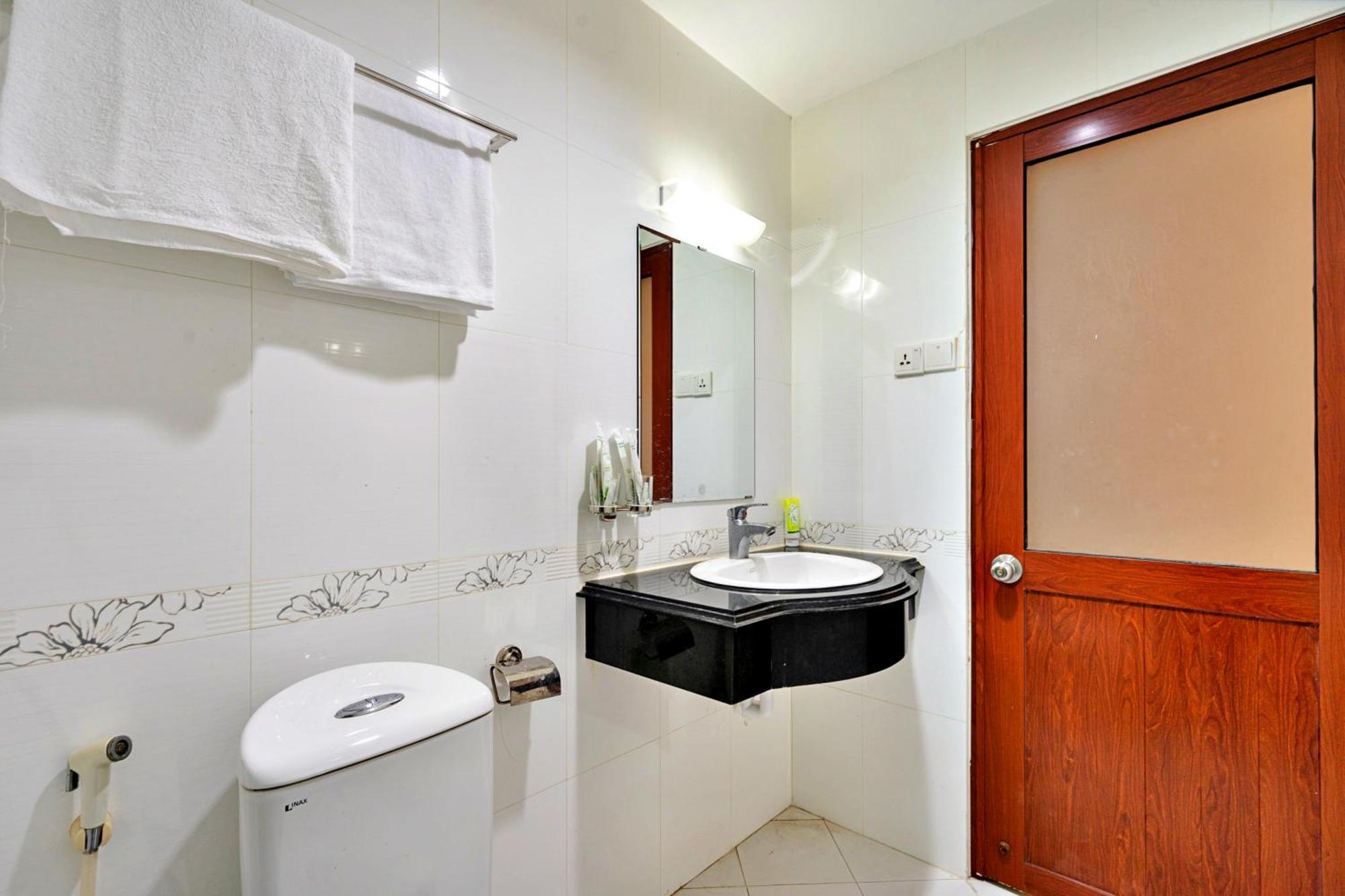 Hanz Premium Friday Hotel Saigon مدينة هوشي منه الغرفة الصورة